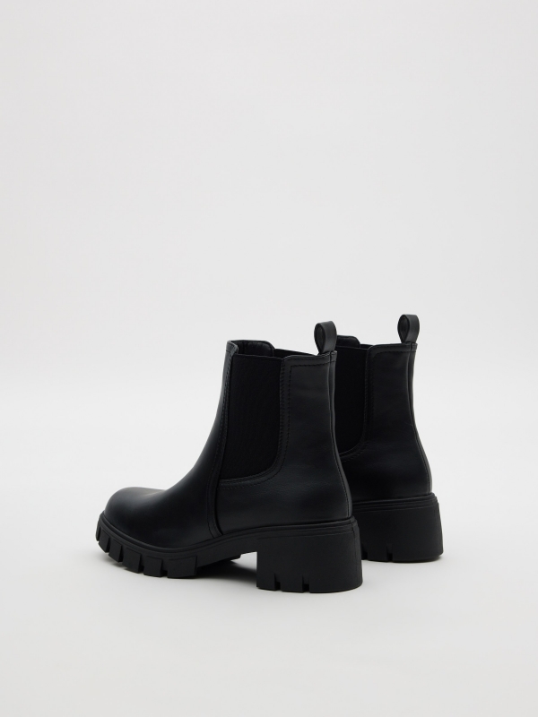 Chelsea boot black 45º back view