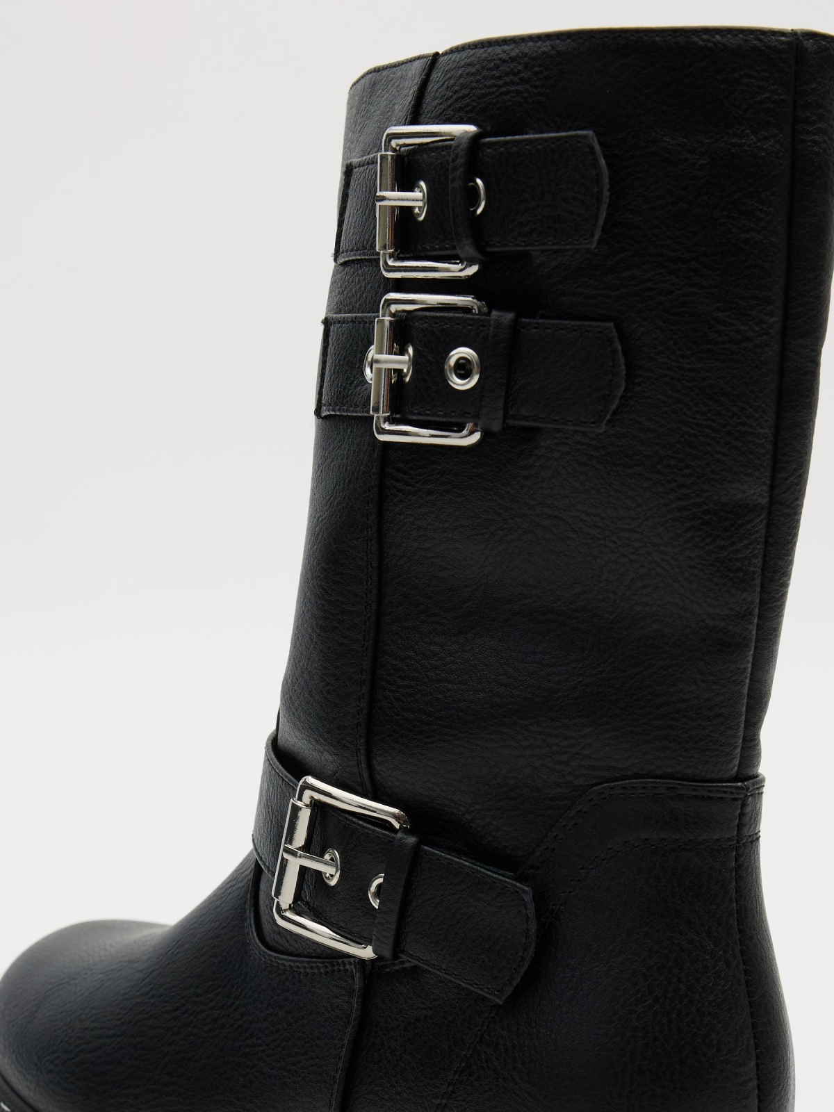 Buckle boots black detail view