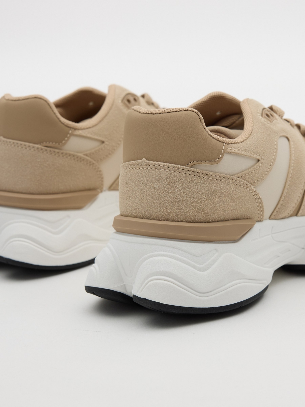 Zapatillas running arena arena vista detalle