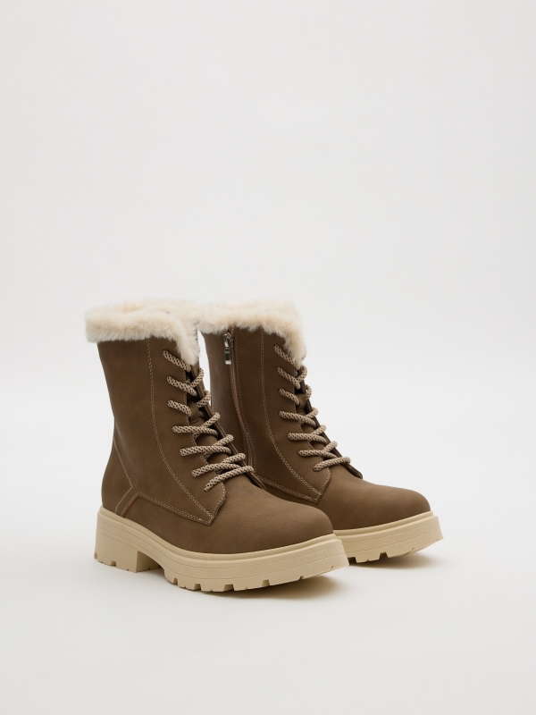Lace-up boot combined hair sand 45º front view