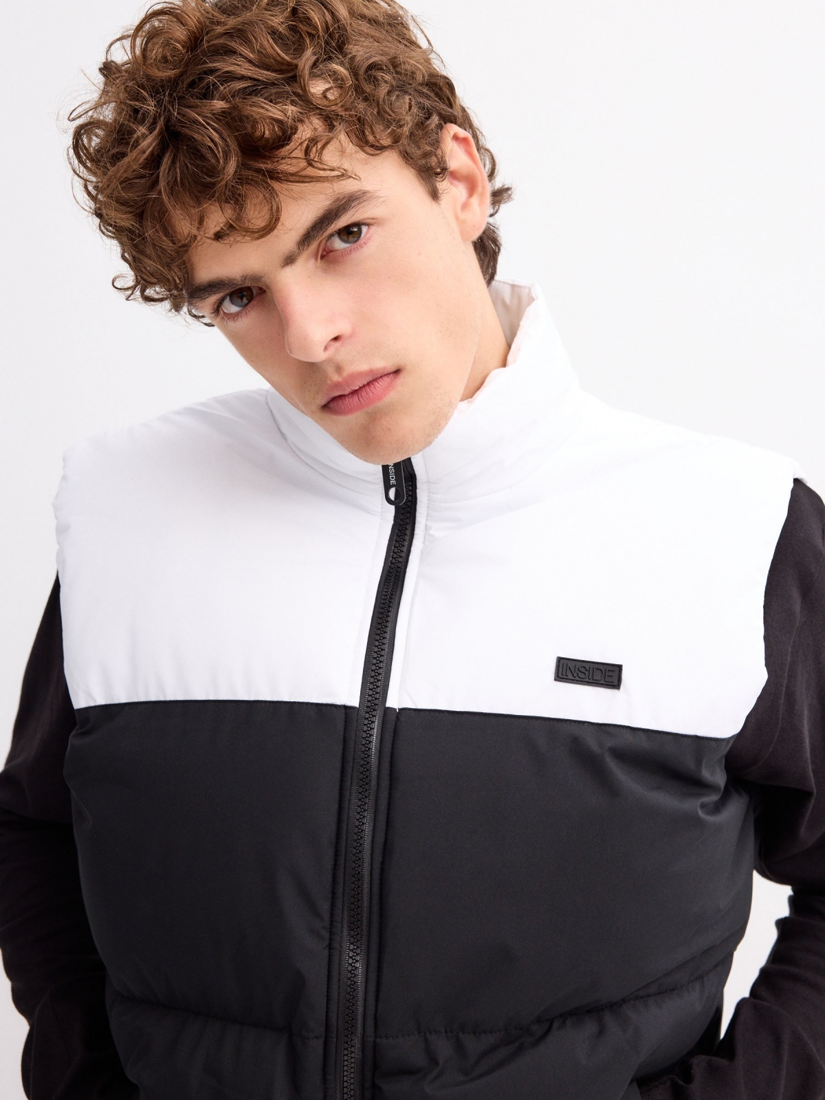%Pto% White block color quilted vest black