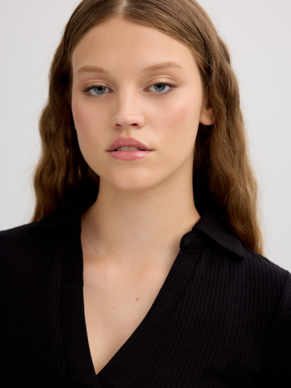 Long-sleeve polo neck shirt black detail view