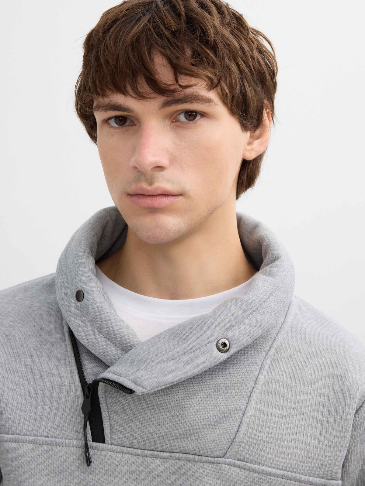 Cross-neck sweatshirt medium melange detail view