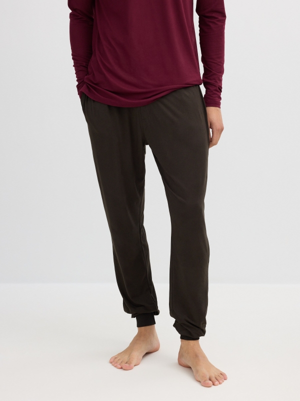Plain printed pajamas burgundy detail view