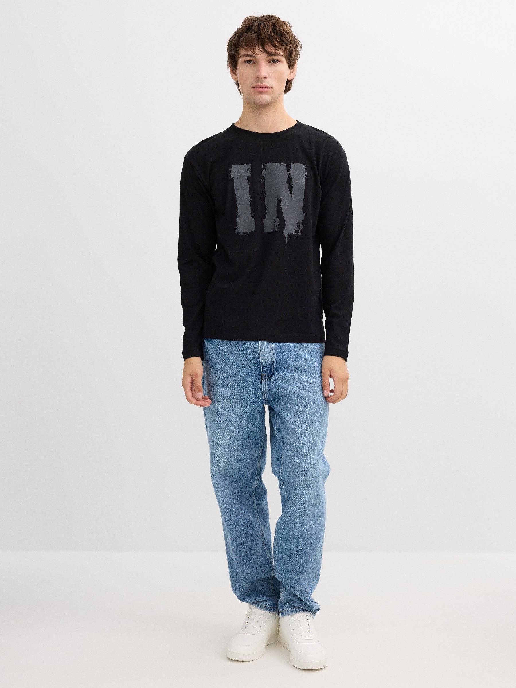 Long sleeve shirt Inside black middle front view