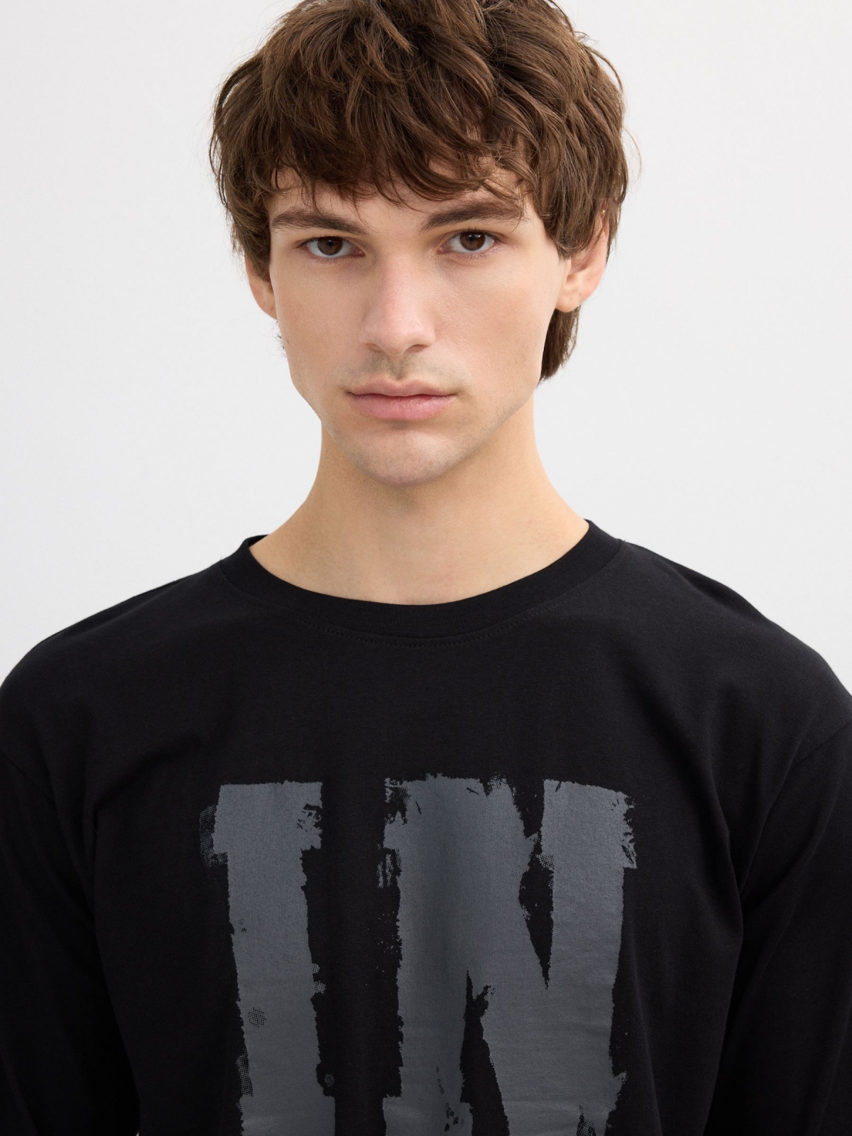 Long sleeve shirt Inside black detail view