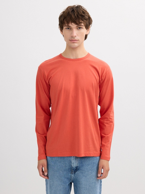 T-shirt básica de manga comprida laranja vista meia frontal