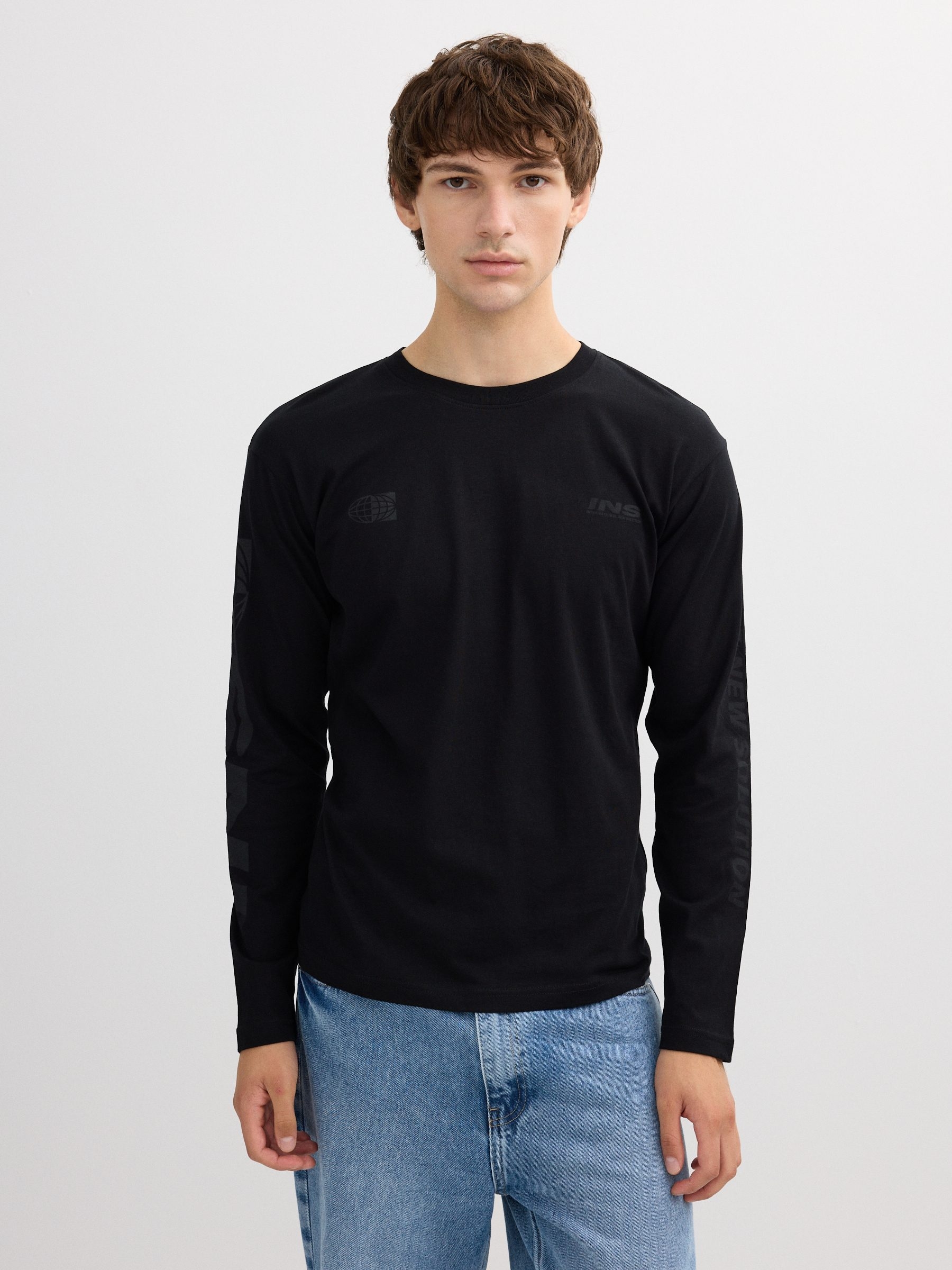 Long sleeve shirt INS black middle front view