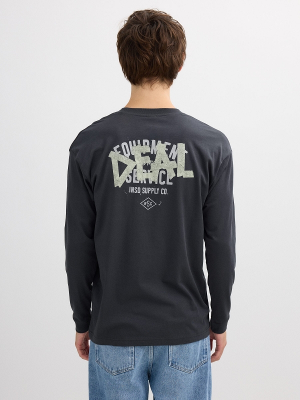 Camiseta de manga longa fita cinza vista meia traseira