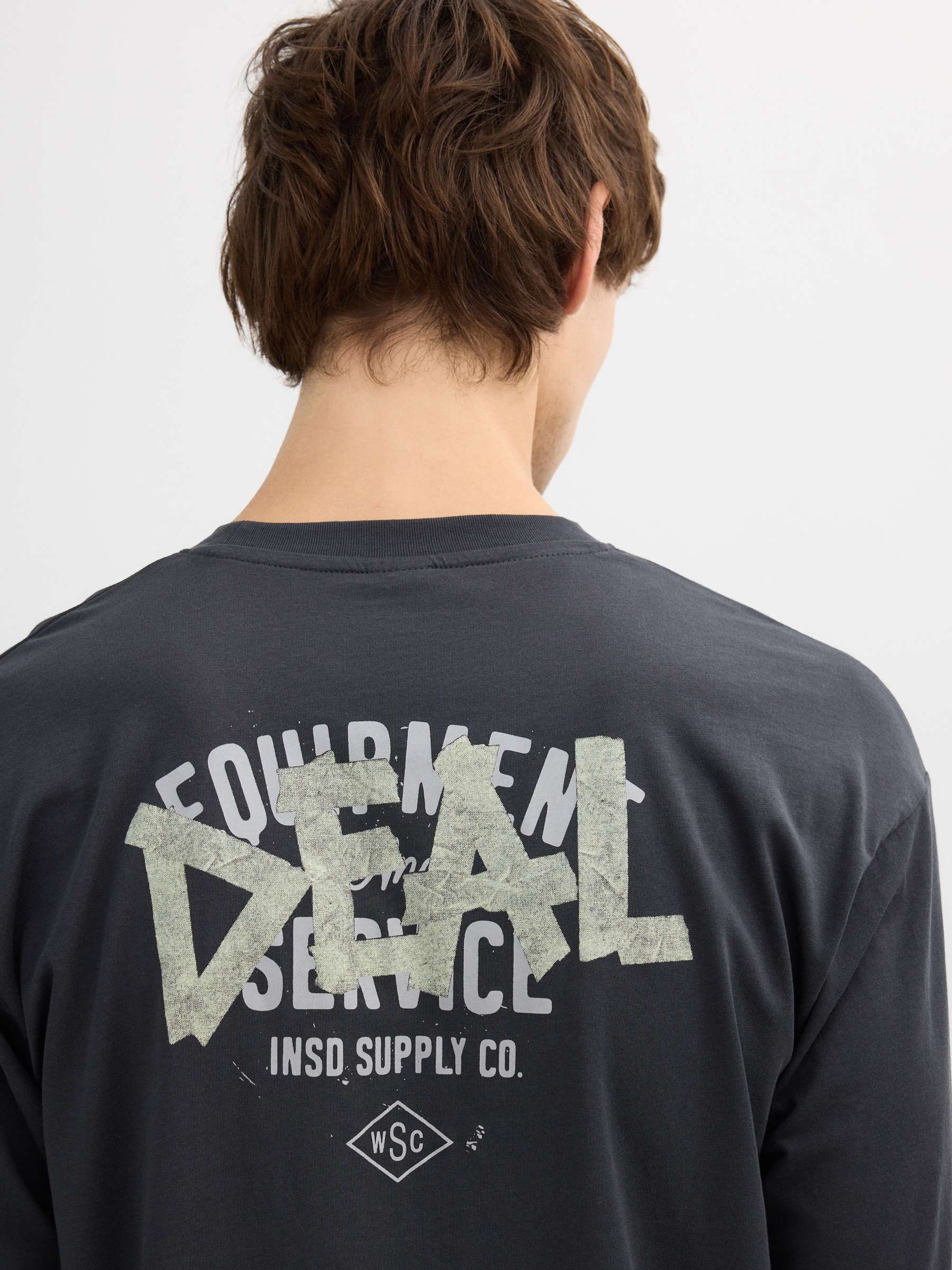 Long sleeve tape shirt grey middle front view