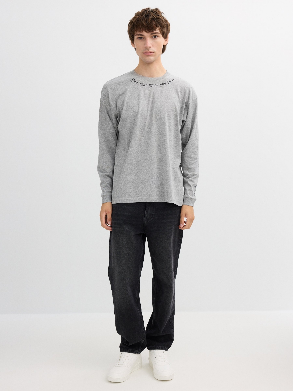 Long sleeve karma t-shirt medium grey vigore front view