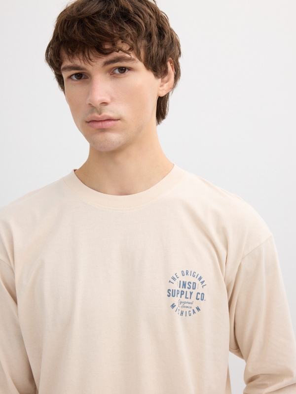 Camiseta manga larga Michigan crudo vista detalle
