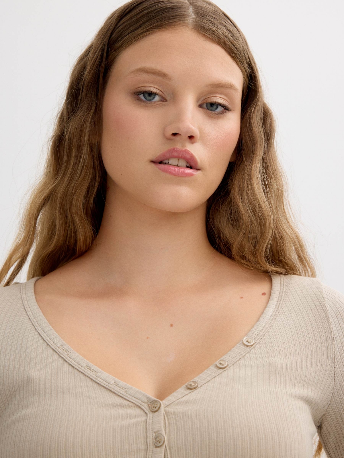 Ribbed button long sleeve shirt raw detail view