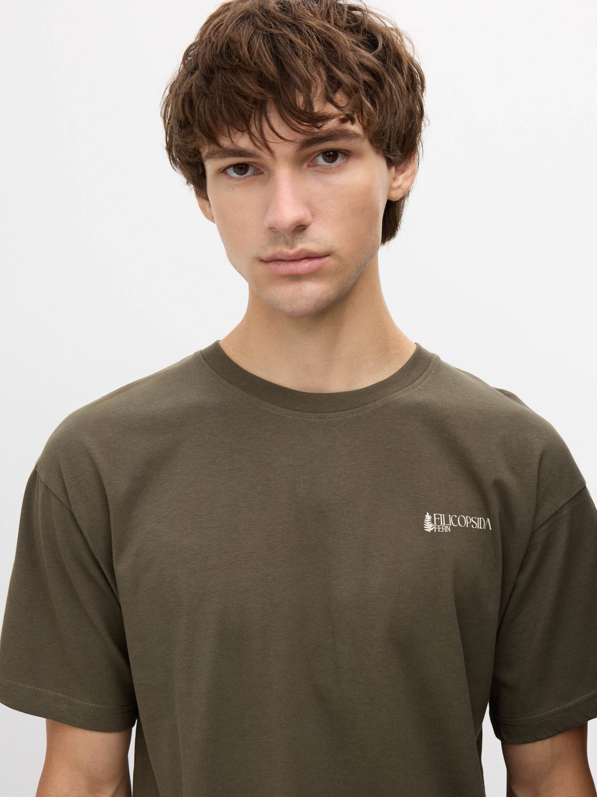 Nature print t-shirt khaki detail view
