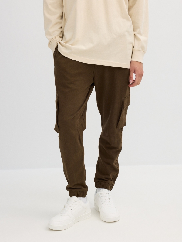 Sport jogger pants brown middle front view