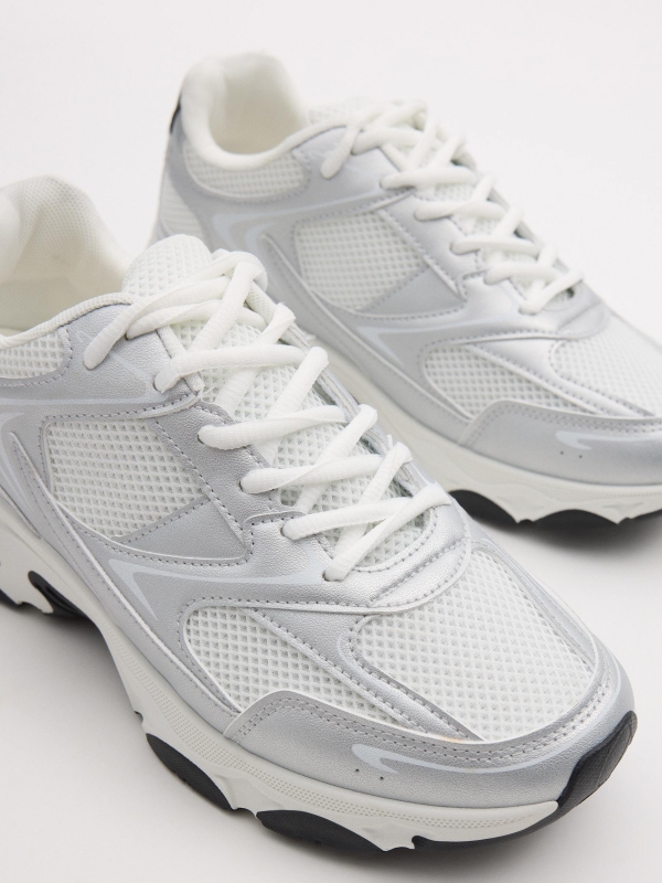 Metallic combined running sneaker white detail view