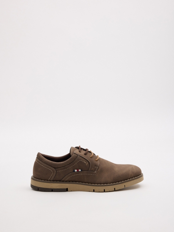 Zapato clásico marrón taupe