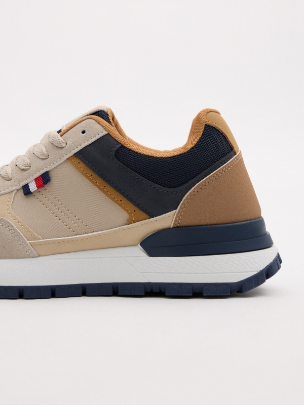 Zapatilla deportiva combinada marino crudo vista detalle