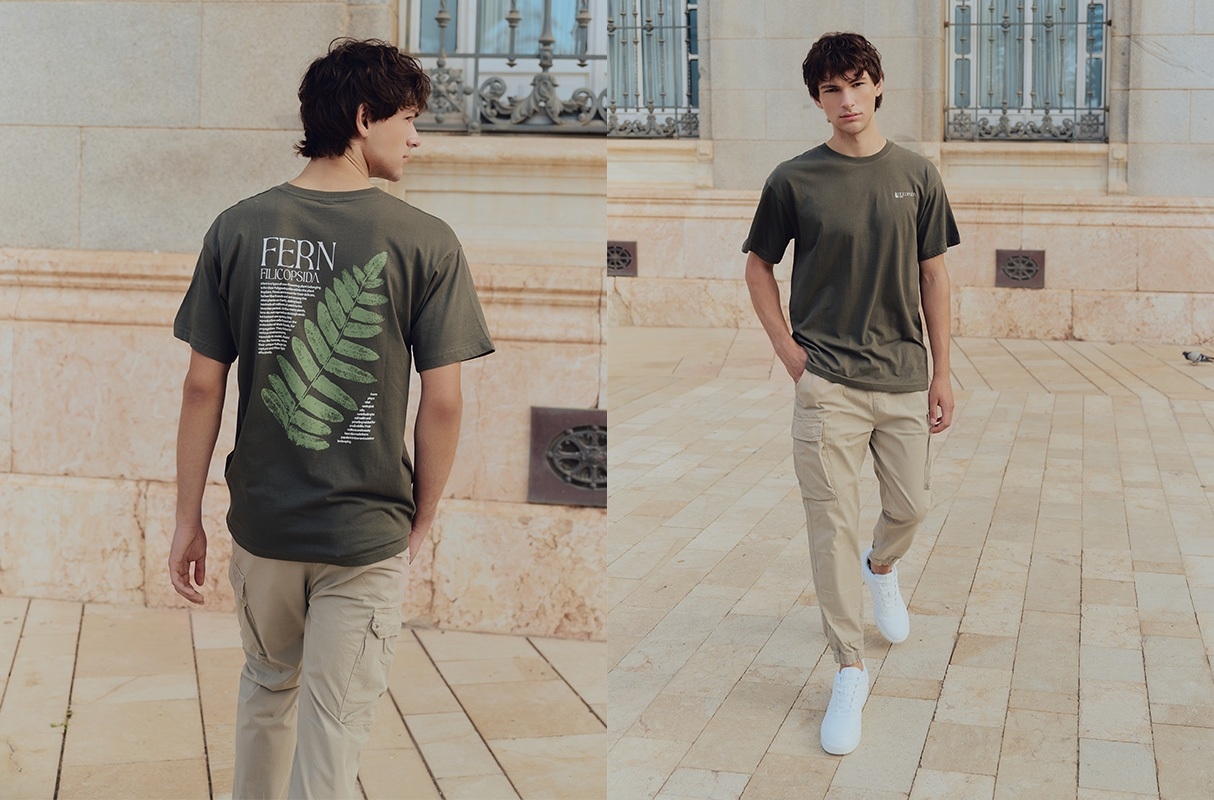 Camiseta estampado nature kaki vista media frontal