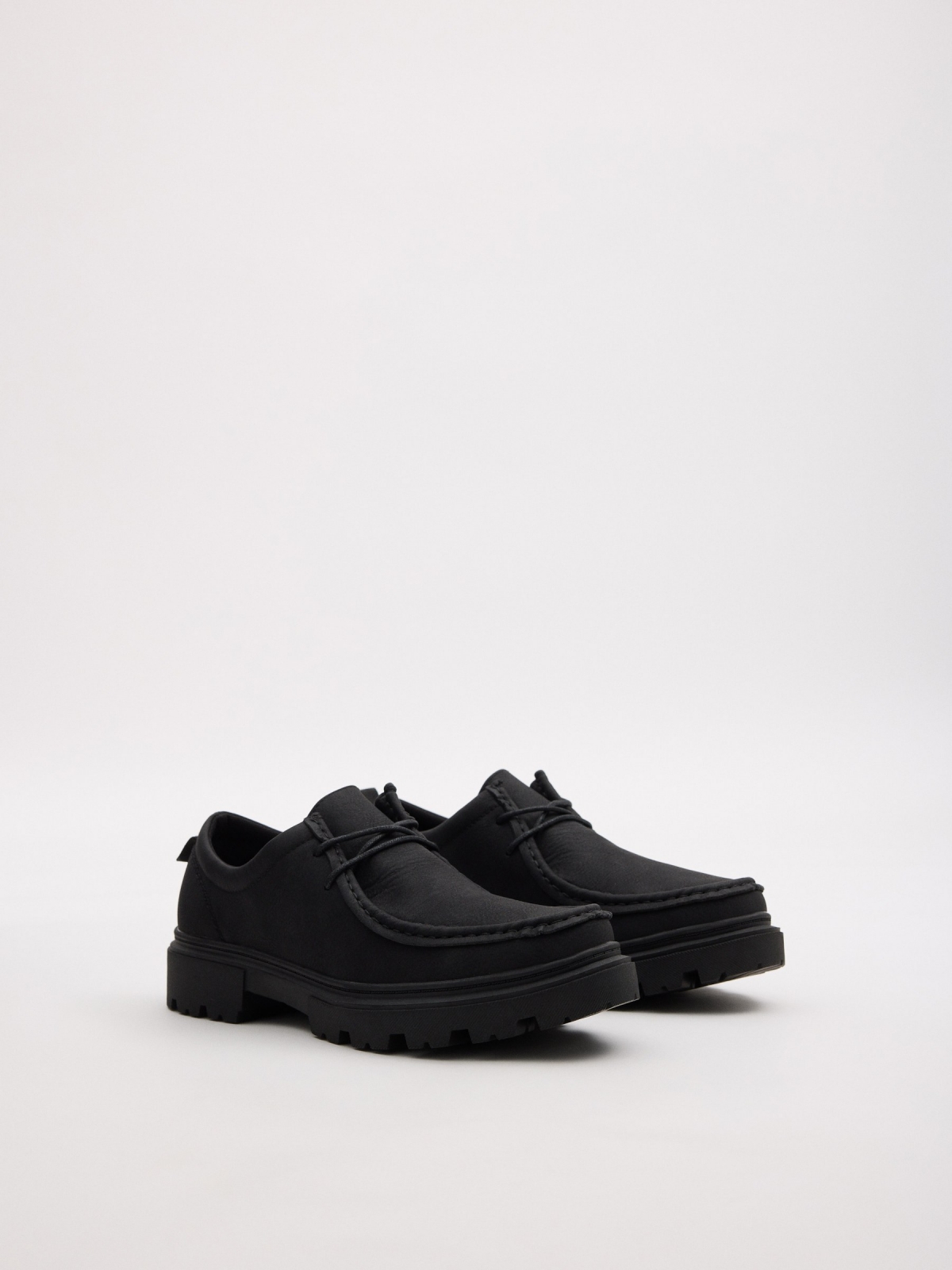 Zapato vestir bordón negro vista frontal 45º