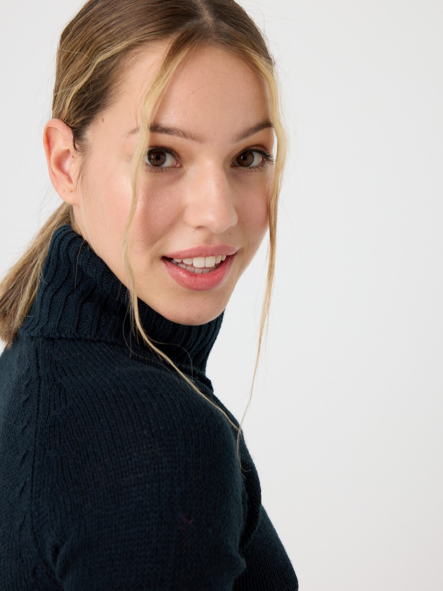 Basic turtleneck sweater dark blue middle front view