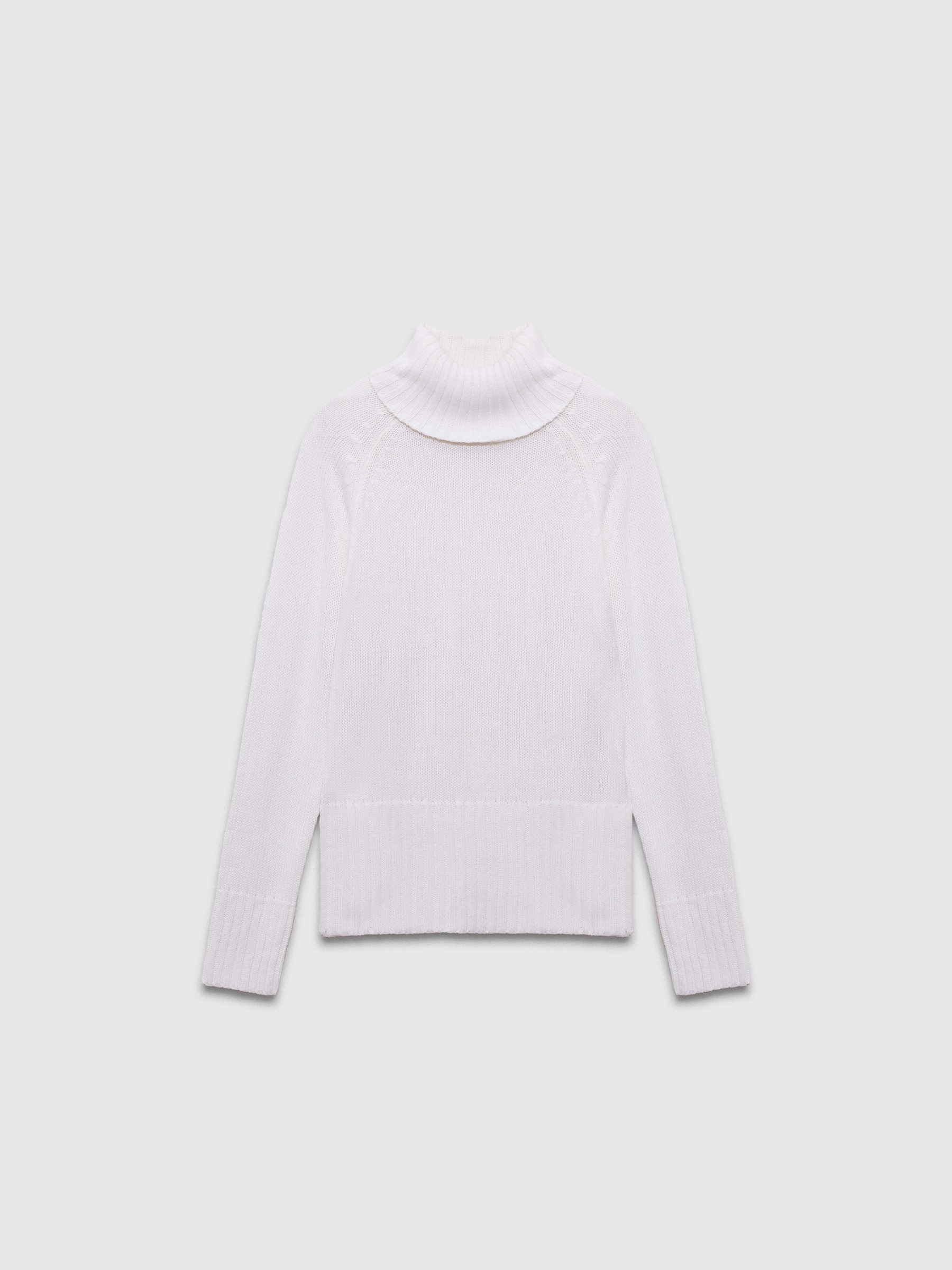 Basic turtleneck sweater white middle front view