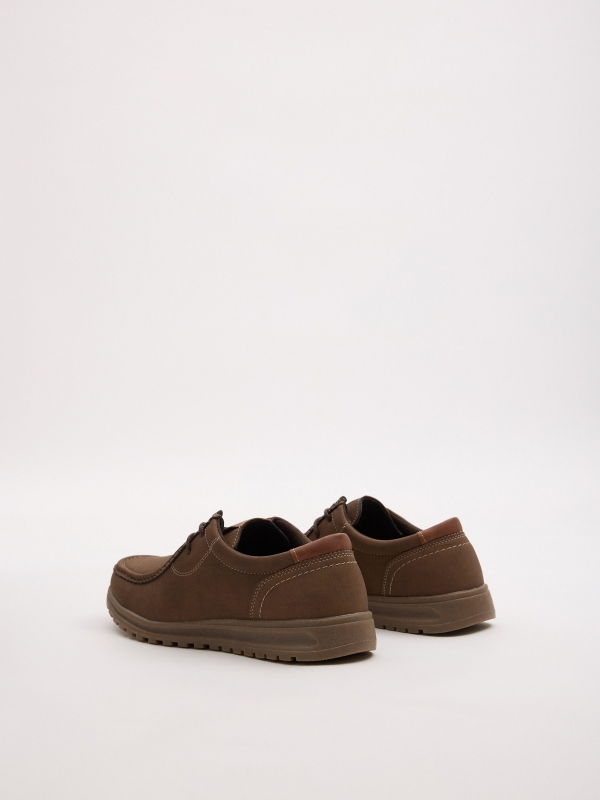 Zapato casual bordón marrón tostado vista trasera 45º