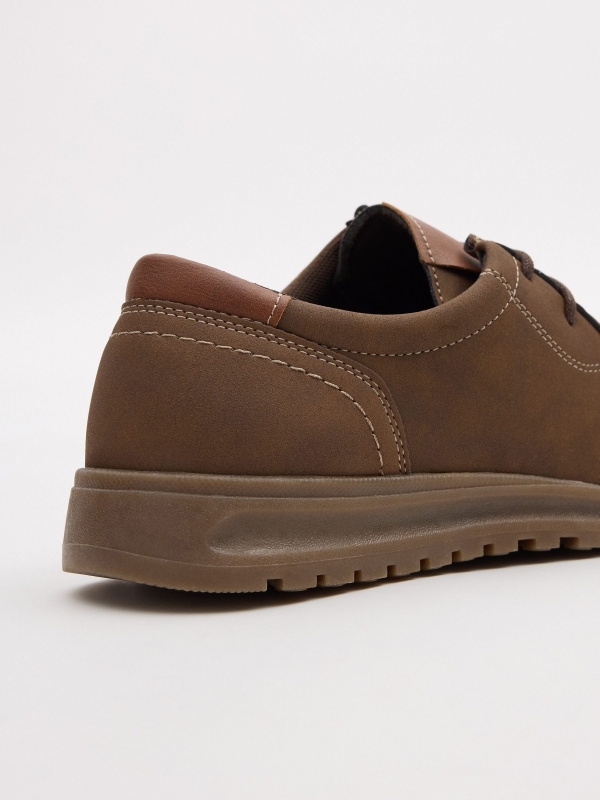 Zapato casual bordón marrón tostado vista detalle