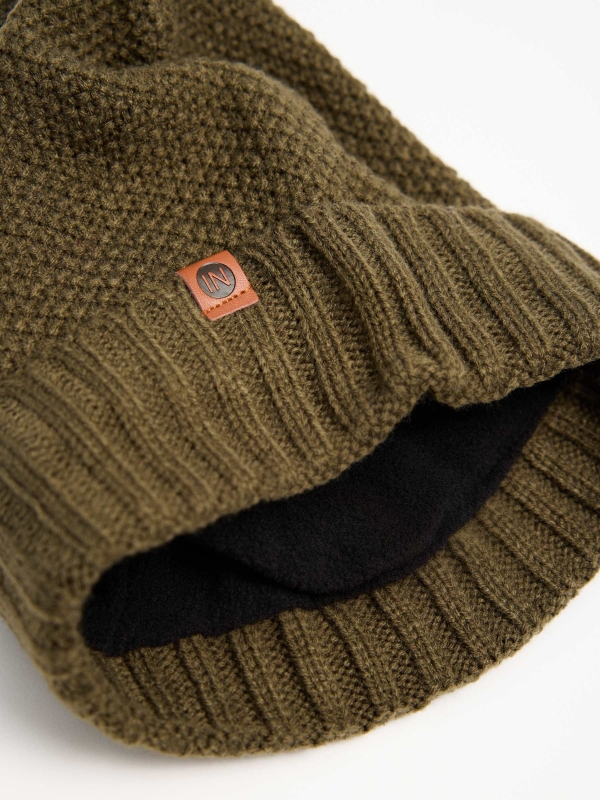 Gorro punto forro polar kaki vista detalle