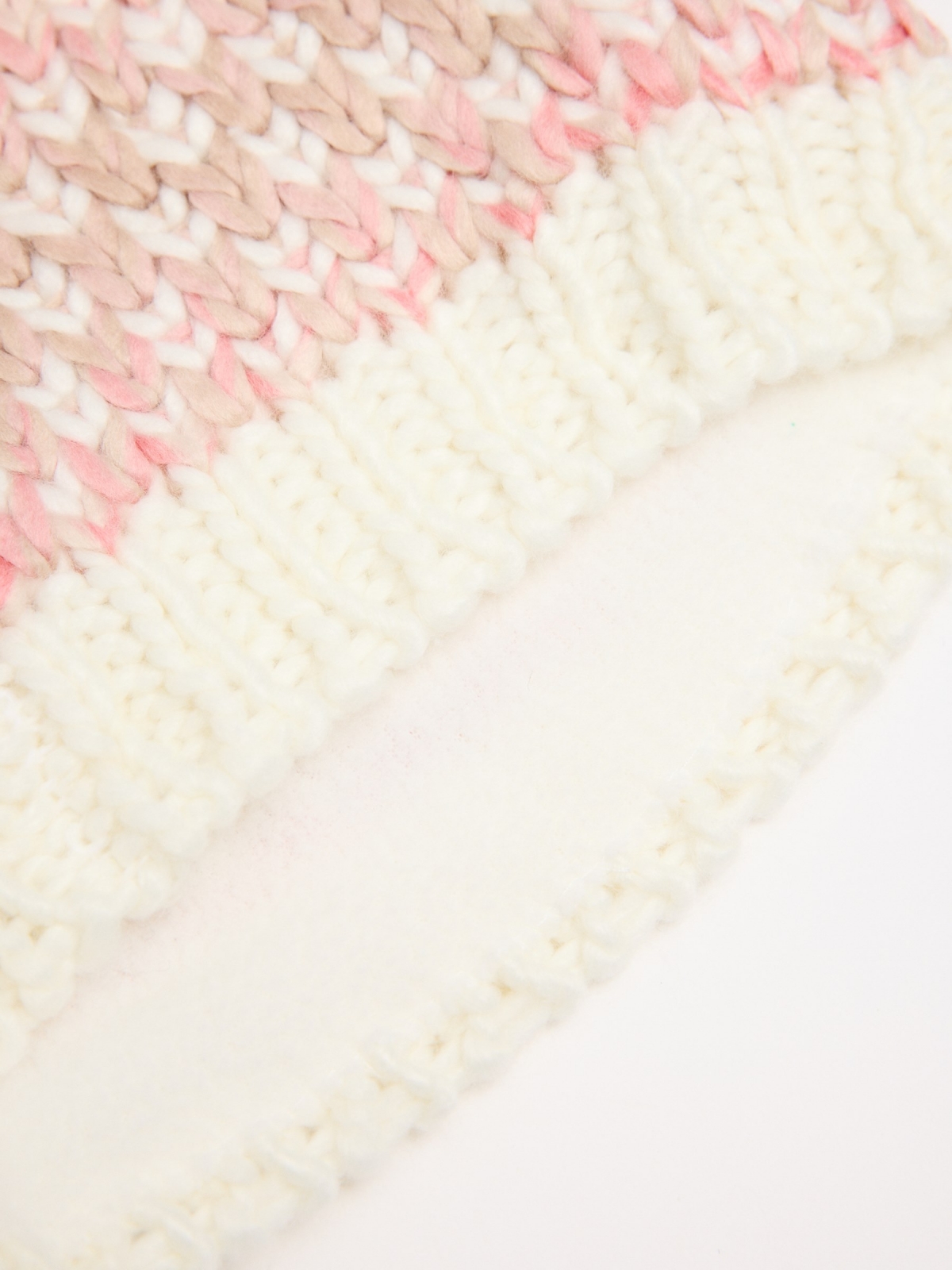 Gorro pompón multicolor nude multicolor vista detalle
