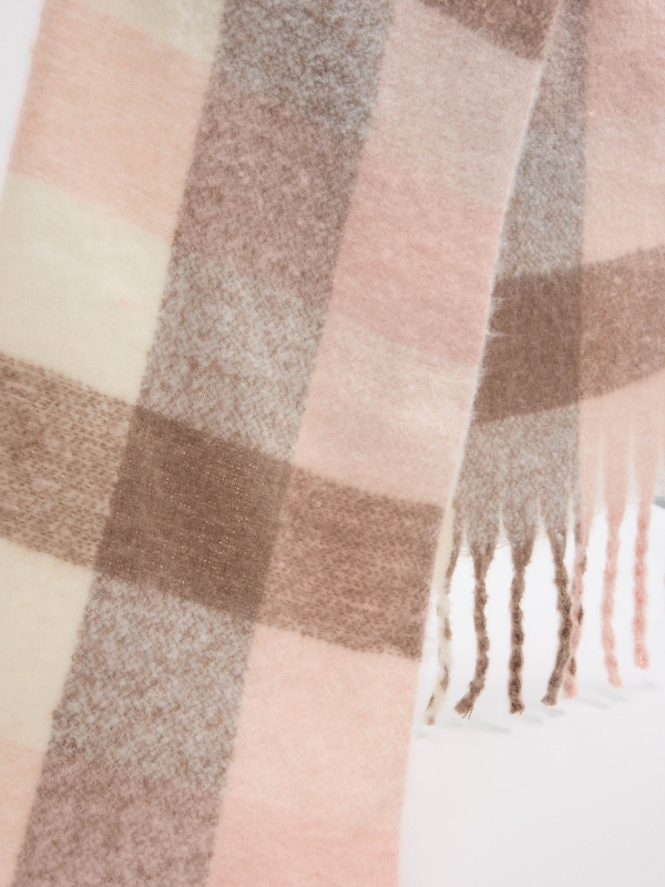 Cachecol xadrez bege e rosa multicolorido com modelo