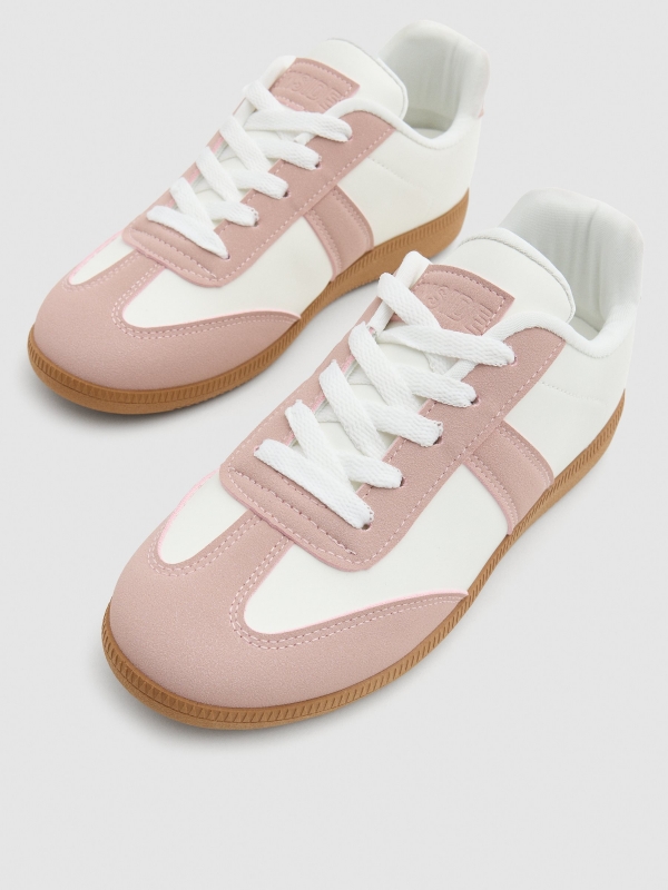 Retro low pink sneakers off white detail view