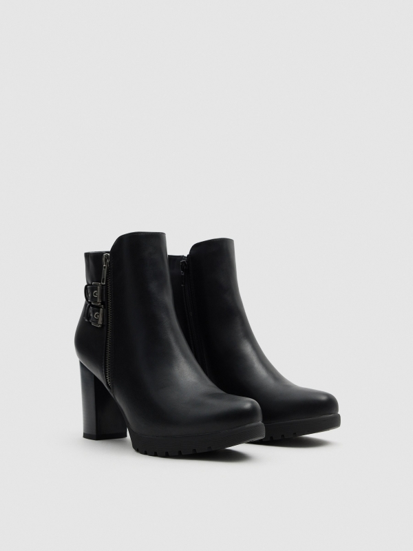 High heel buckle boot black 45º front view