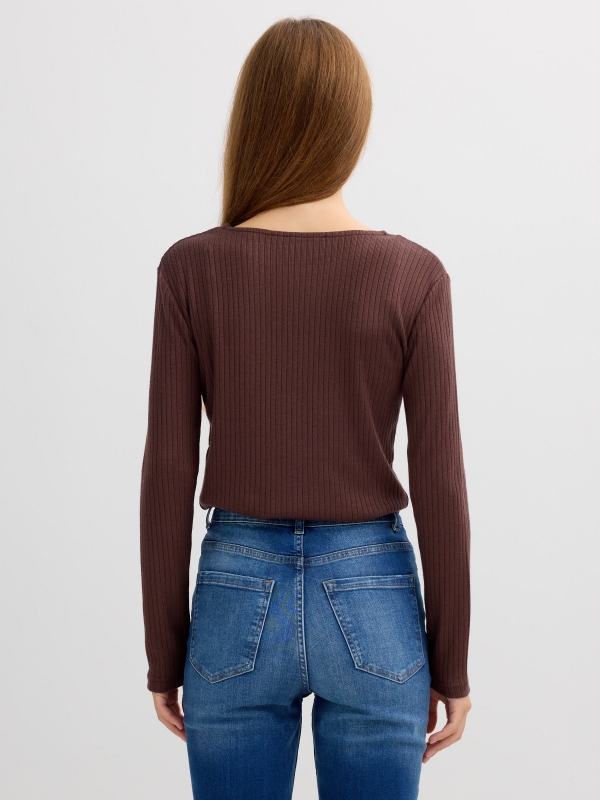 Ribbed long sleeve t-shirt chocolate middle back view