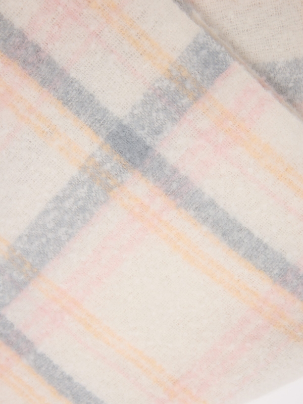 Plaid pattern scarf multicolor detail view