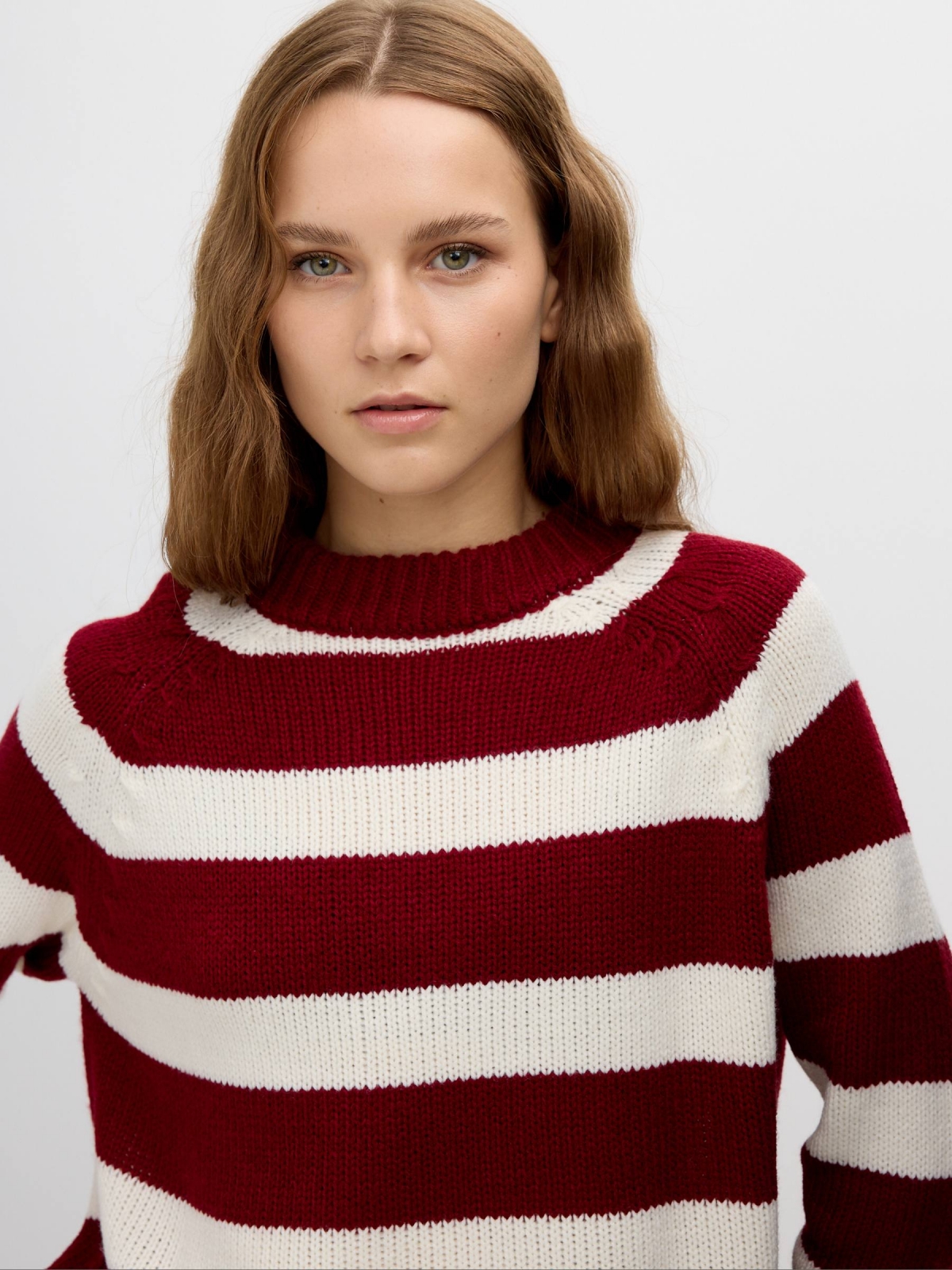 Burgundy striped knit jersey garnet detail view
