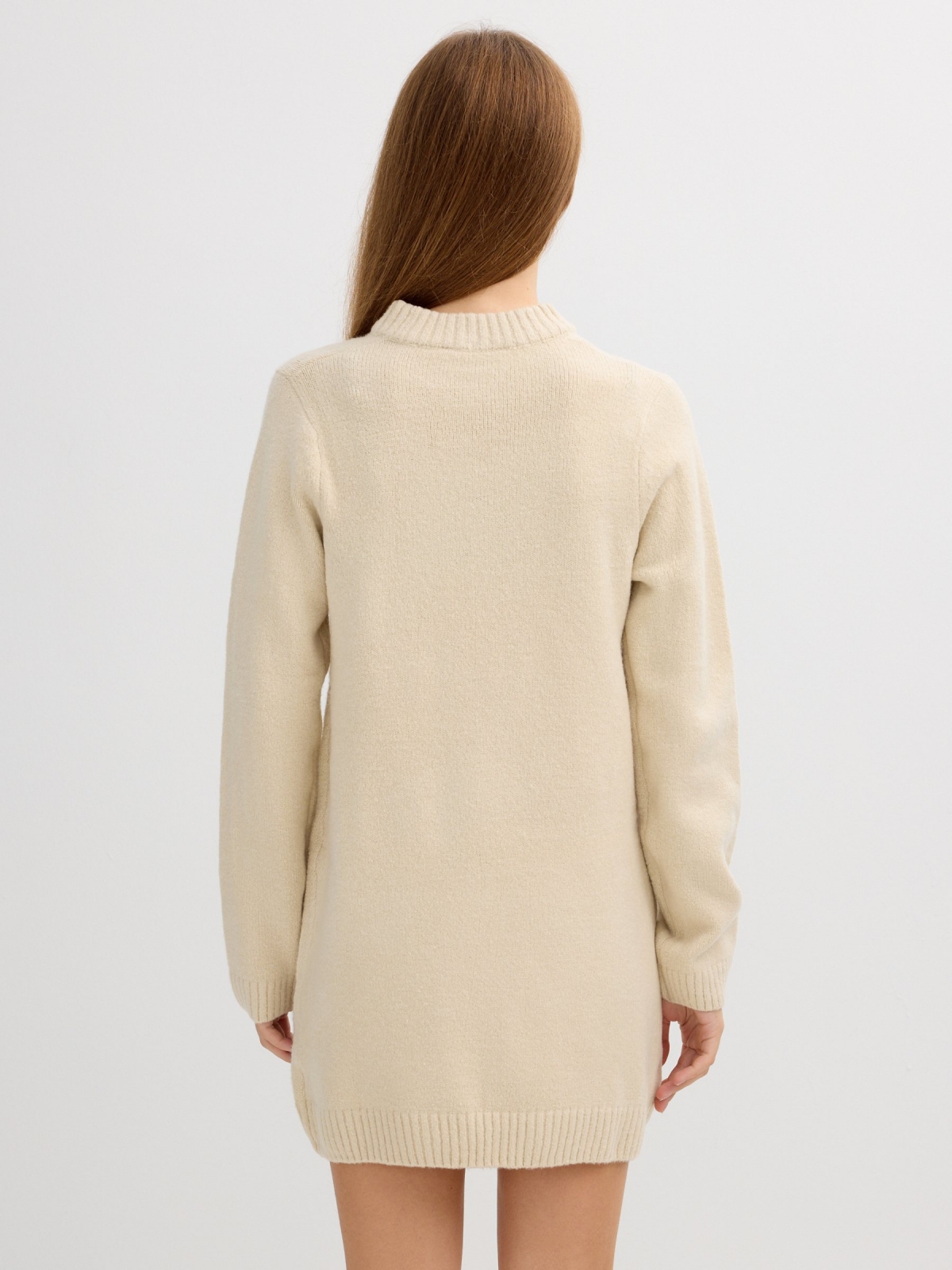 Vestido mini de malha liso areia vista meia traseira