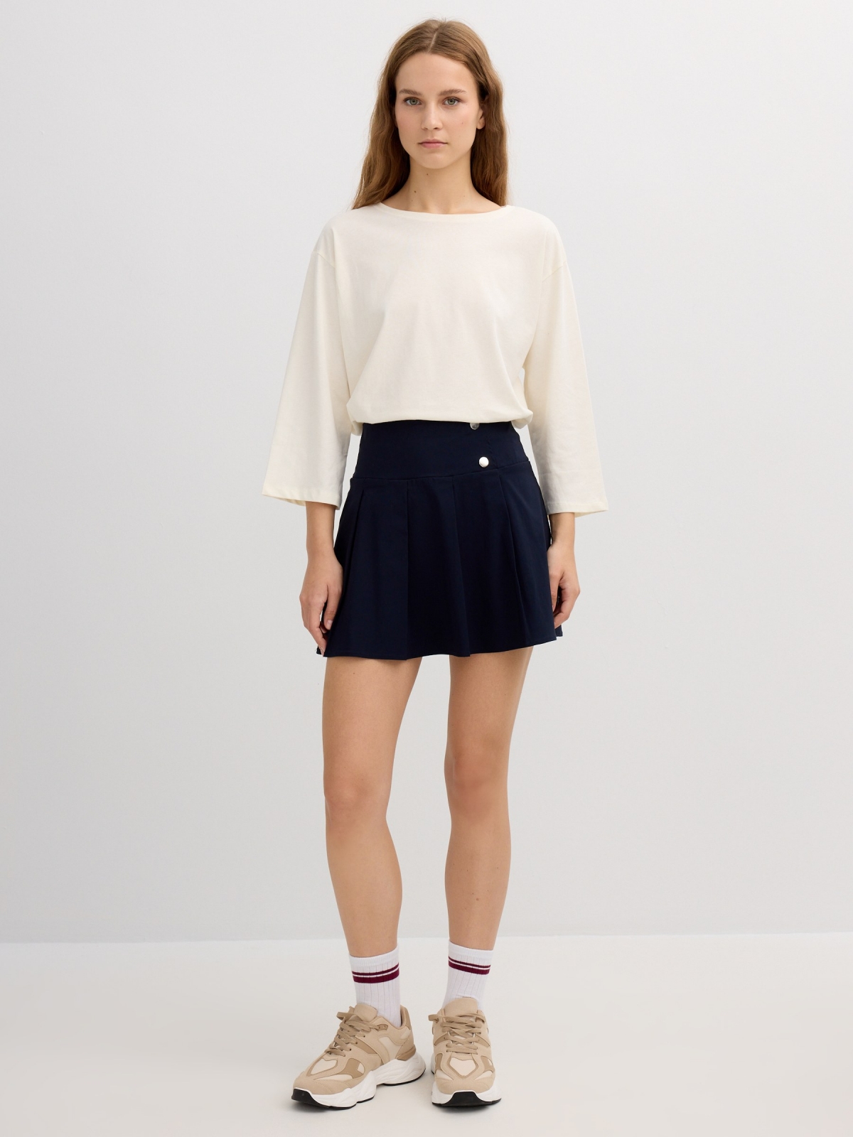Camisola de algodão decote barco off white vista geral frontal