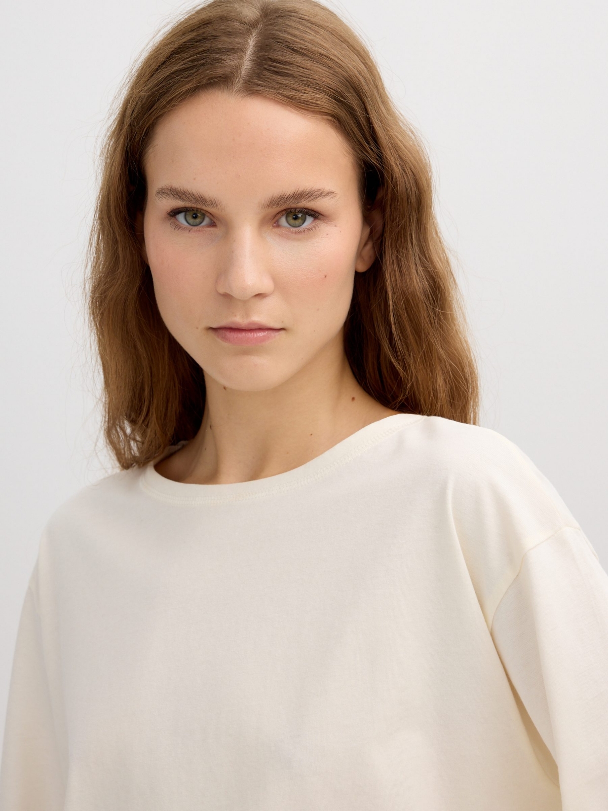 Cotton boat neck t-shirt off white detail view