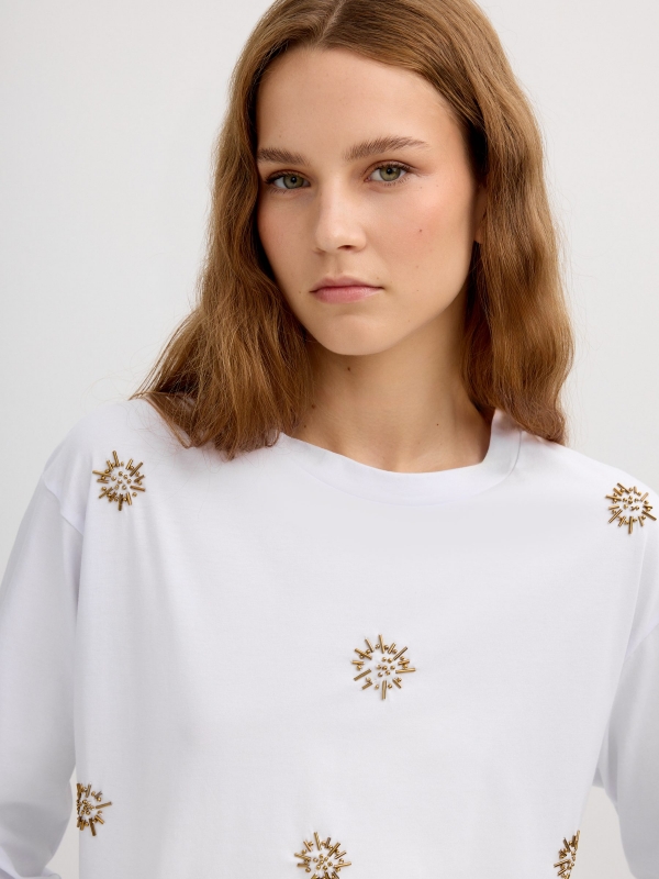 Long sleeve beaded shirt white detail view