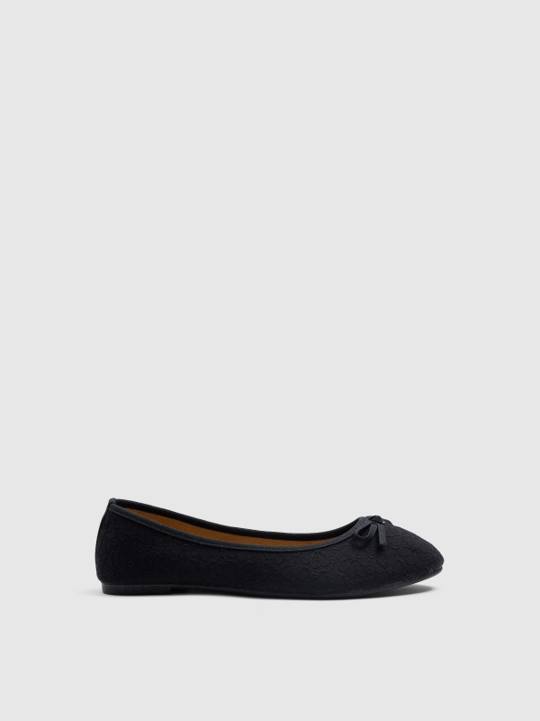Embroidered ballerinas black