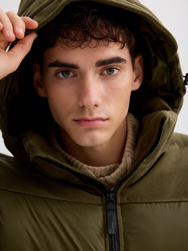 Padded jacket green detail view