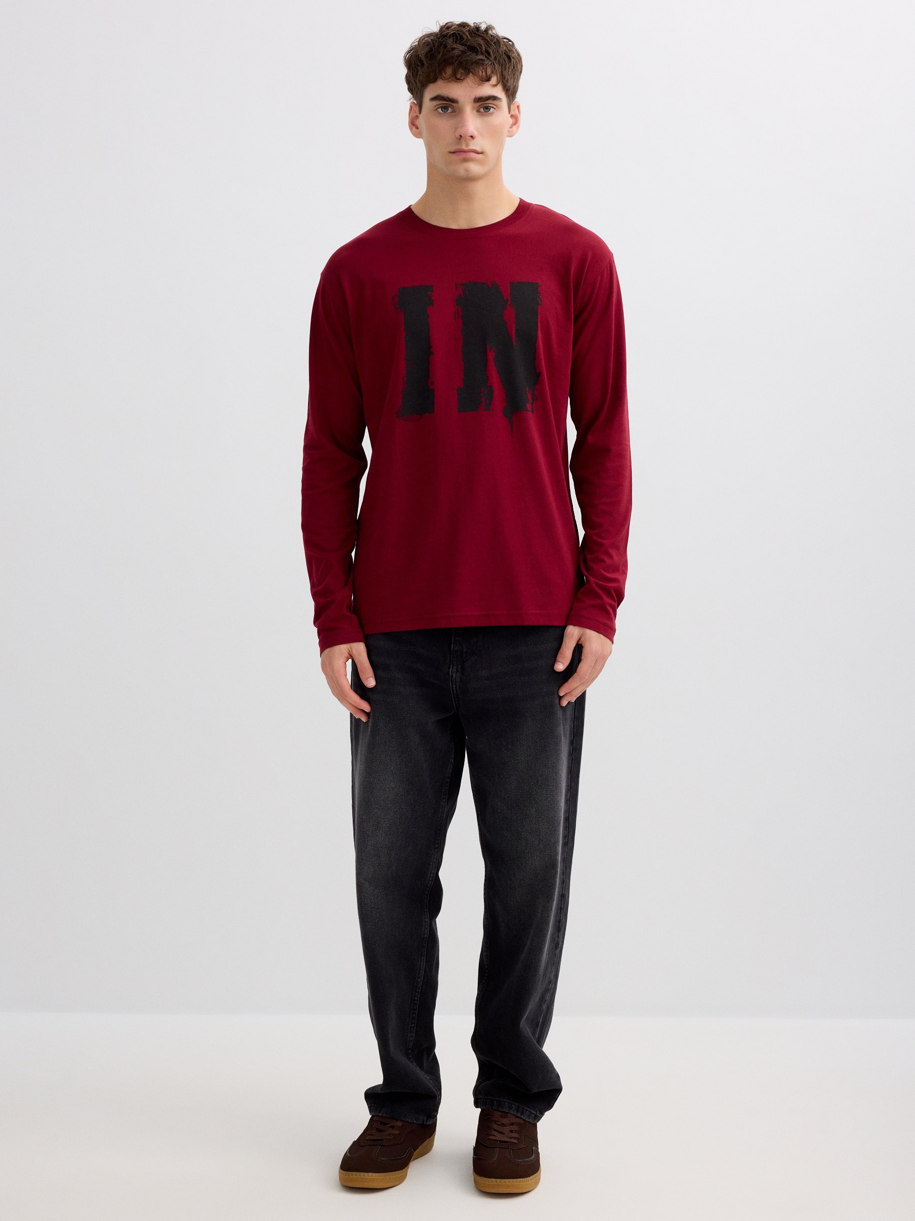 Long sleeve shirt Inside burgundy middle front view