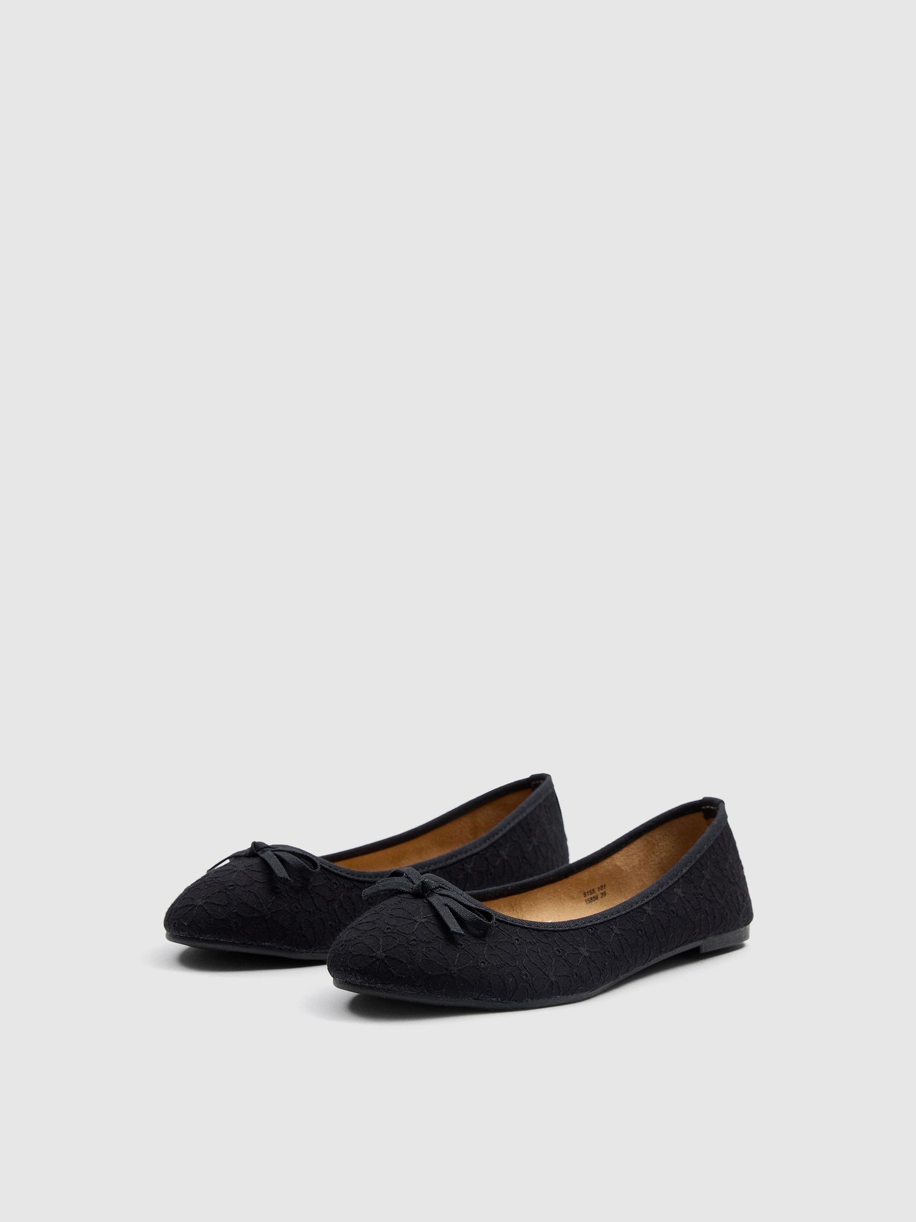 Bailarinas bordadas preto