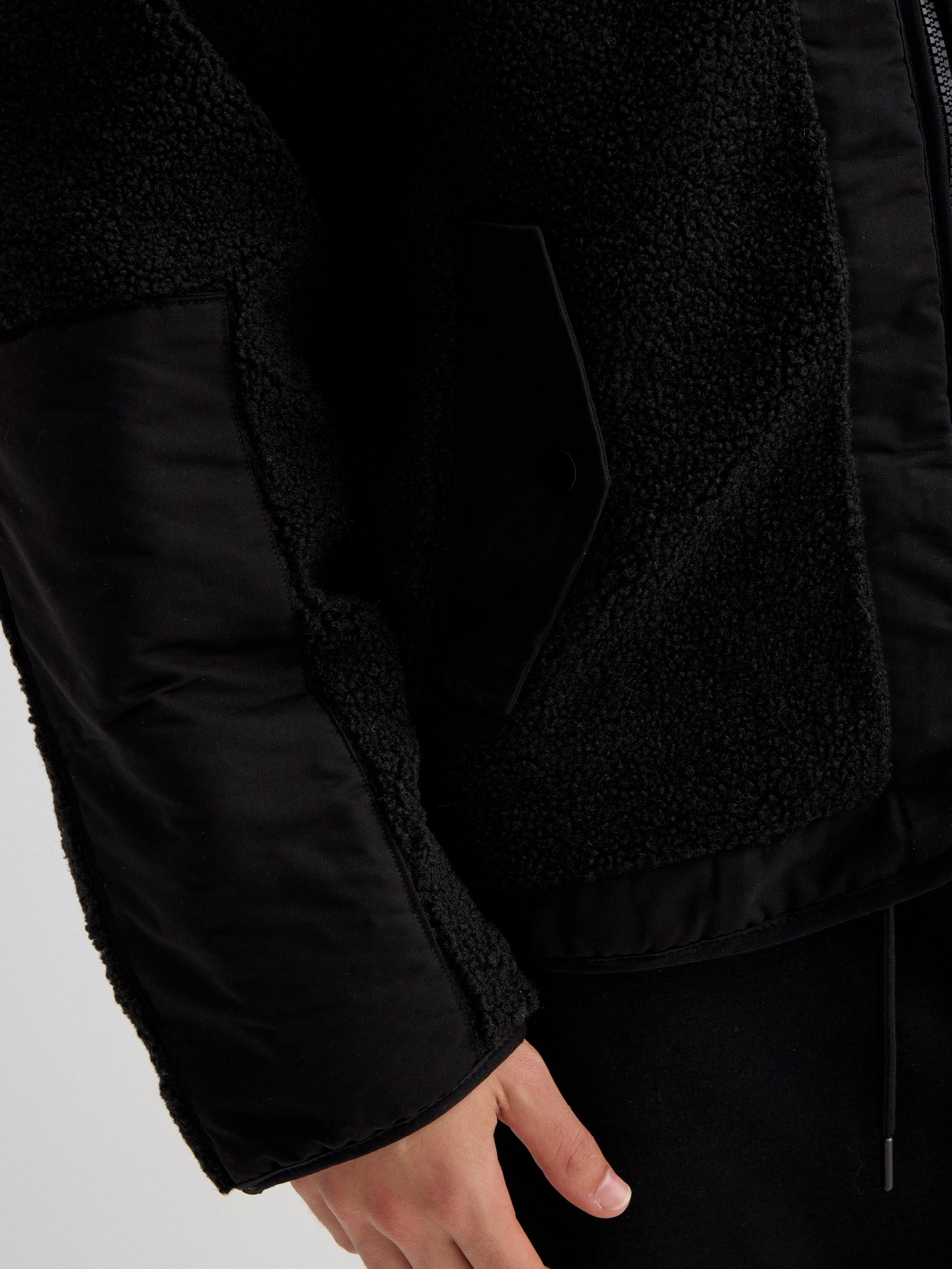Shearling jacket black middle front view