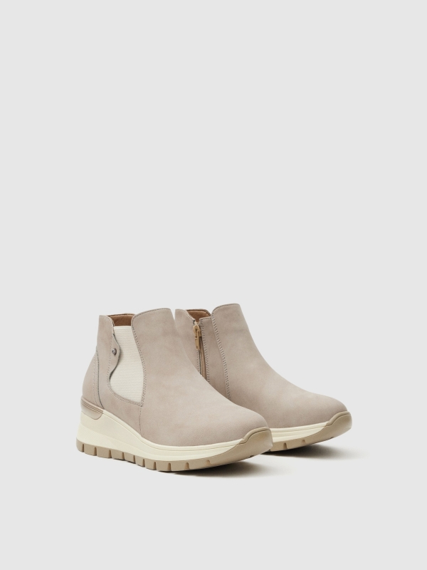 Sneaker boot style beige 45º front view