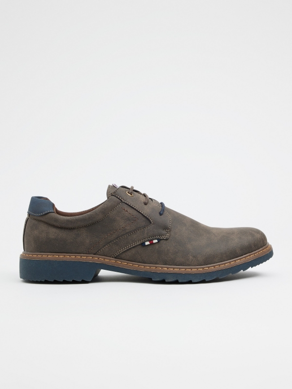 Zapato clásico con cordones multicolor