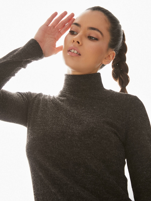 Long slit jumper black