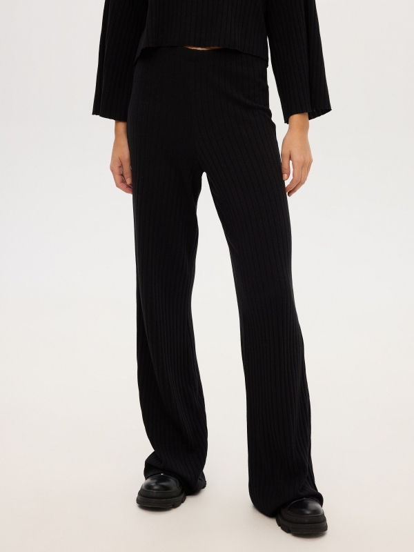 Fluid black ribbed pants black middle front view