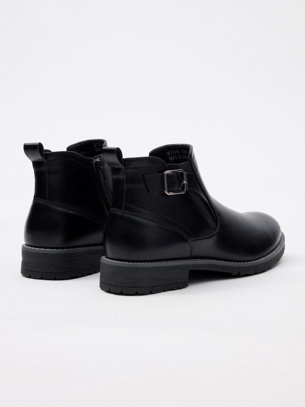 Men's Chelsea Boots 45º back view Men's Chelsea Boots 45º back view